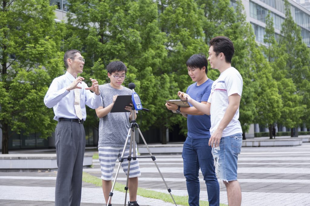 情報通信応用実験（環境音の測定と分析）